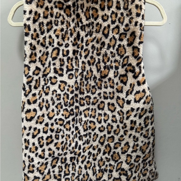 Women’s Faux Fur Leopard Print Vest Rouge Size M Diagonal Zipper NWOT - Picture 7 of 7